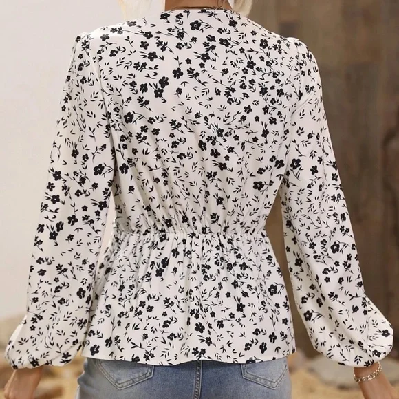 Boho Floral Print Blouse - Picture 3 of 4
